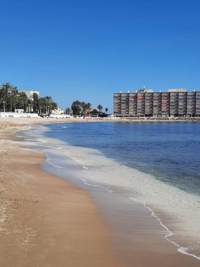 Студия На Белоснежном Пляже Los Locos Torrevieja Zewnętrze zdjęcie