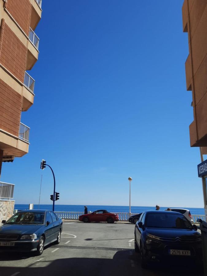 Студия На Белоснежном Пляже Los Locos Torrevieja Zewnętrze zdjęcie