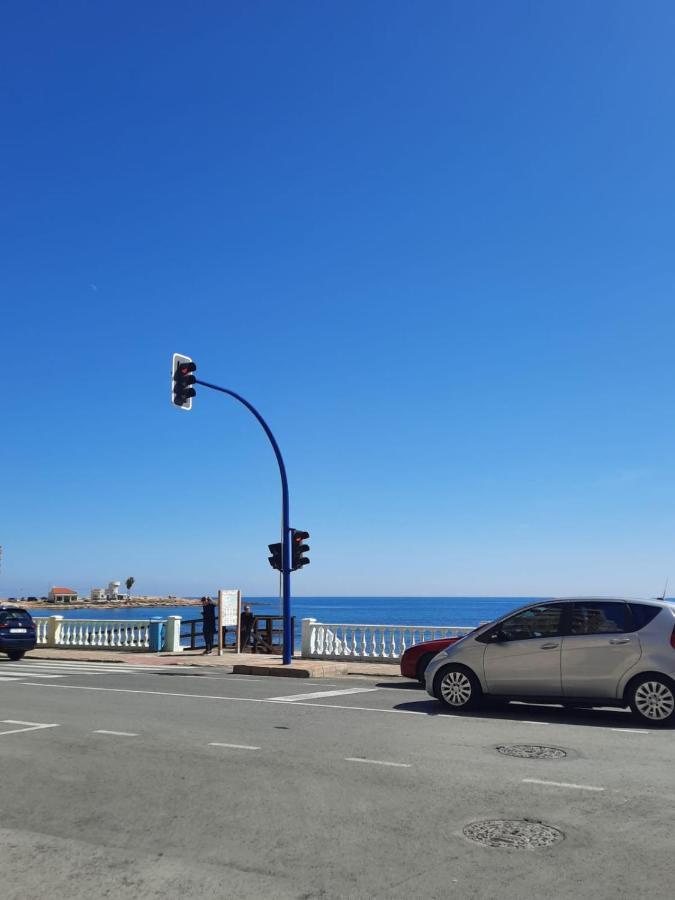 Студия На Белоснежном Пляже Los Locos Torrevieja Zewnętrze zdjęcie